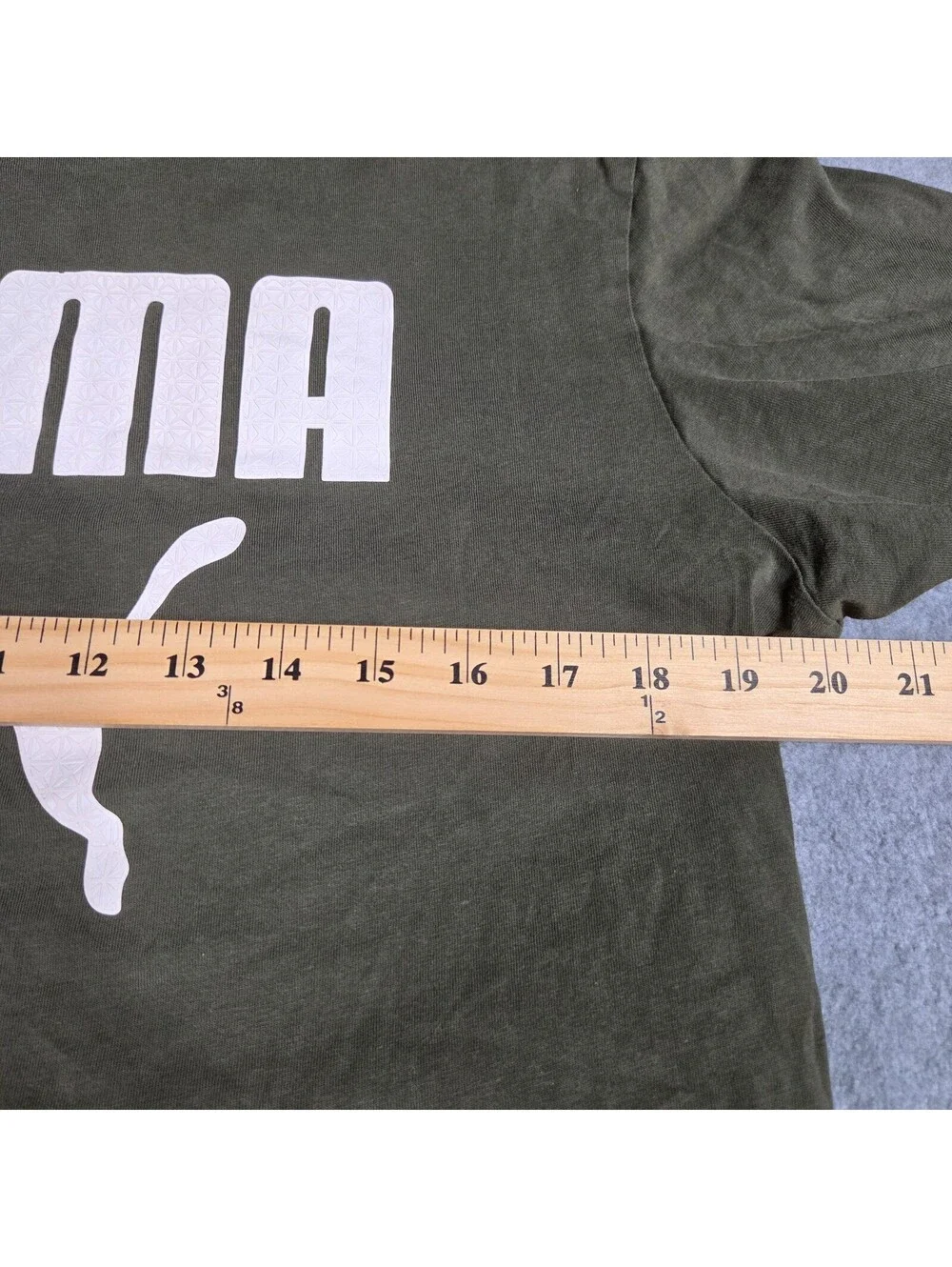 Puma men essential